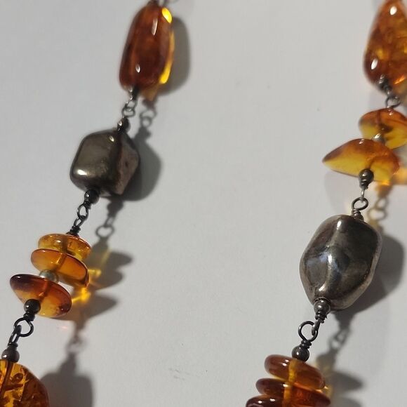Elegant Amber and Sterling Silver Necklace 925 - Picture 3 of 5